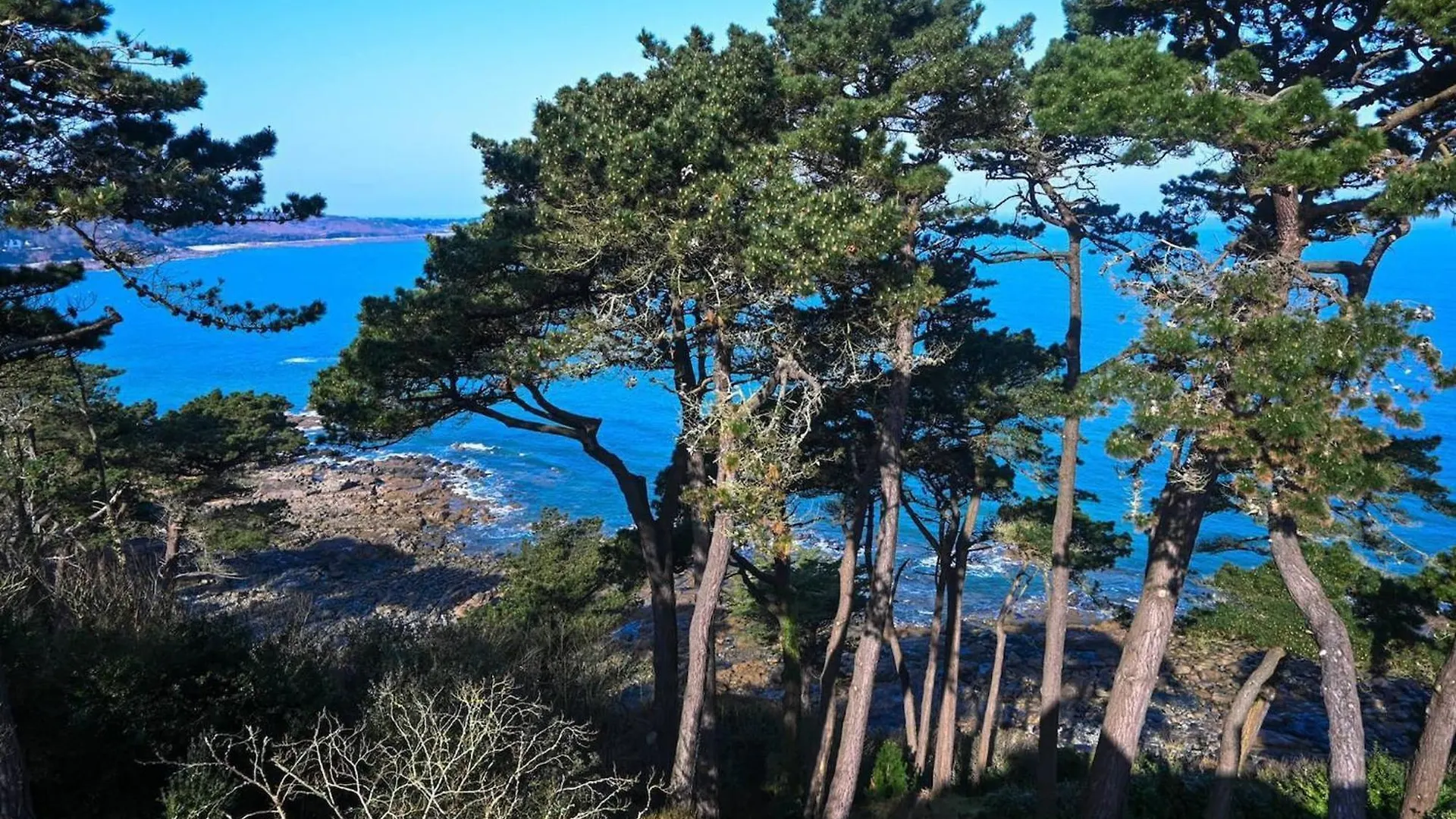 La Loge, La Loge House Overlooking The Sea In Per Perros-Guirec Nyaraló